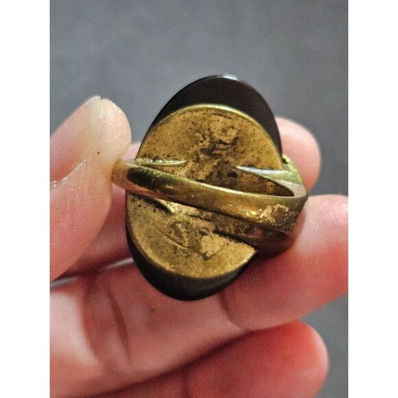 **Last Chance!! Final Sale** Vintage gold tone oval onyx ring size 8 - Picture 7 of 10